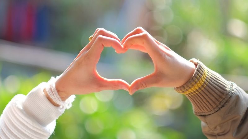 4 Manfaat Kekuatan Cinta